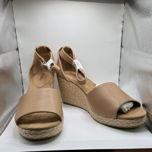 Style&Co Sz 12M NWB Wedge Sandals tan espadrille with ankle buckle